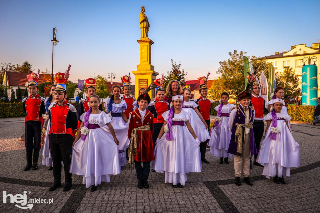 Koncert „Polskie drogi” na Rynku w Przecławiu