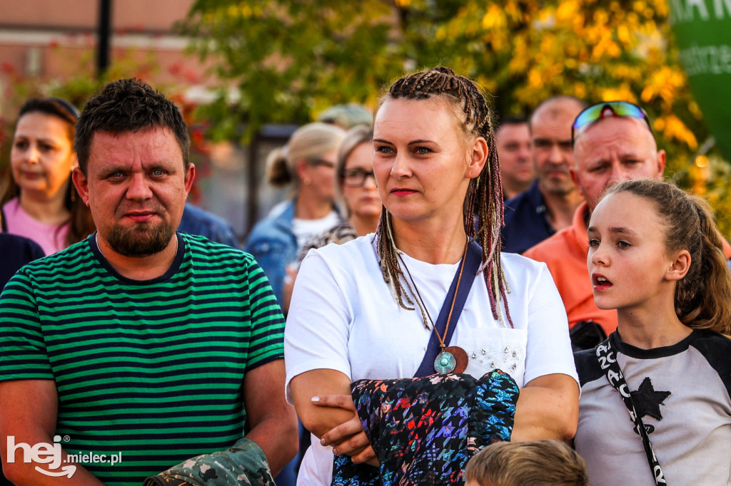 Koncert „Polskie drogi” na Rynku w Przecławiu