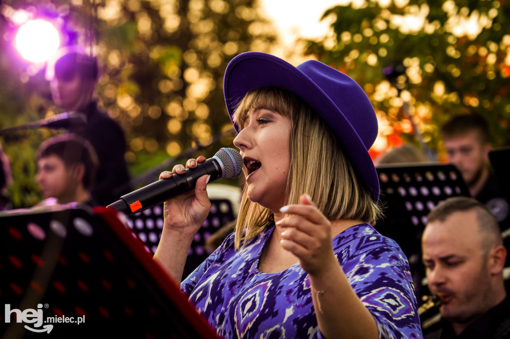 Koncert „Polskie drogi” na Rynku w Przecławiu