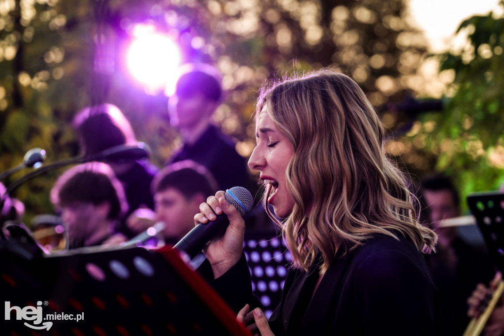 Koncert „Polskie drogi” na Rynku w Przecławiu