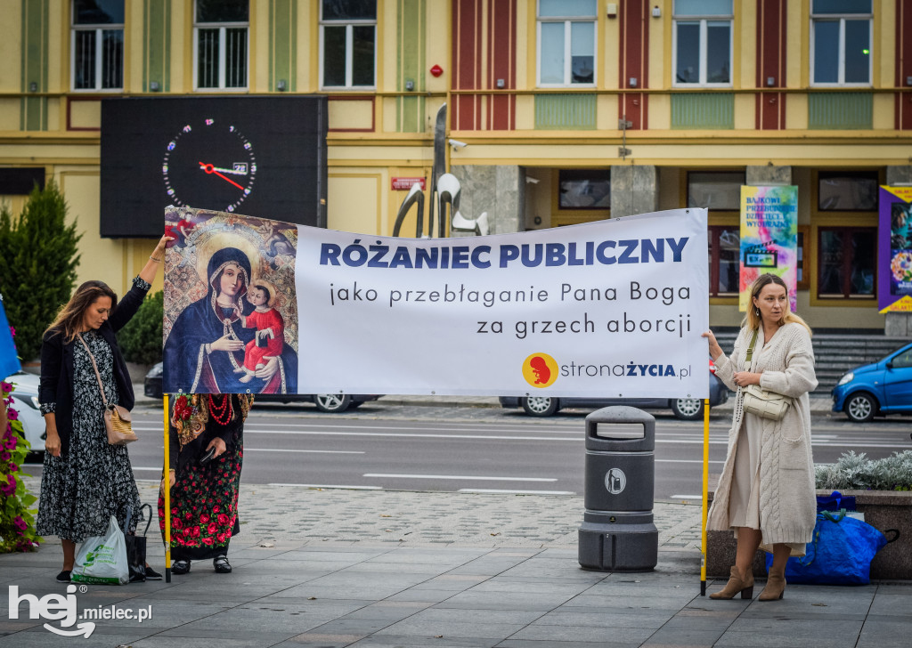 Publiczny różaniec przeciw aborcji