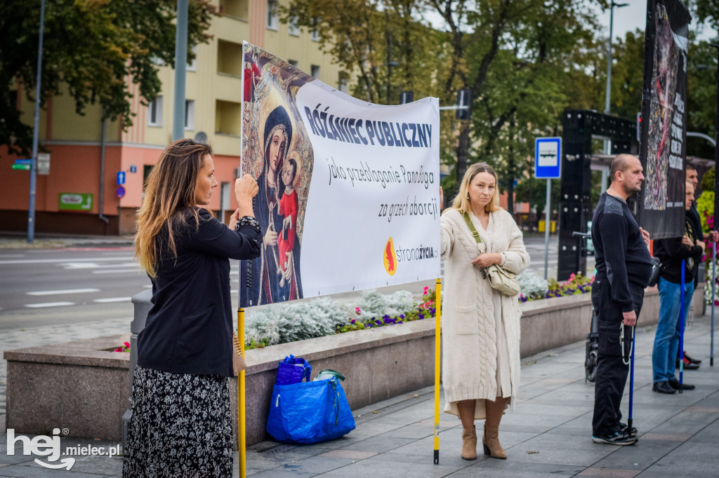 Publiczny różaniec przeciw aborcji