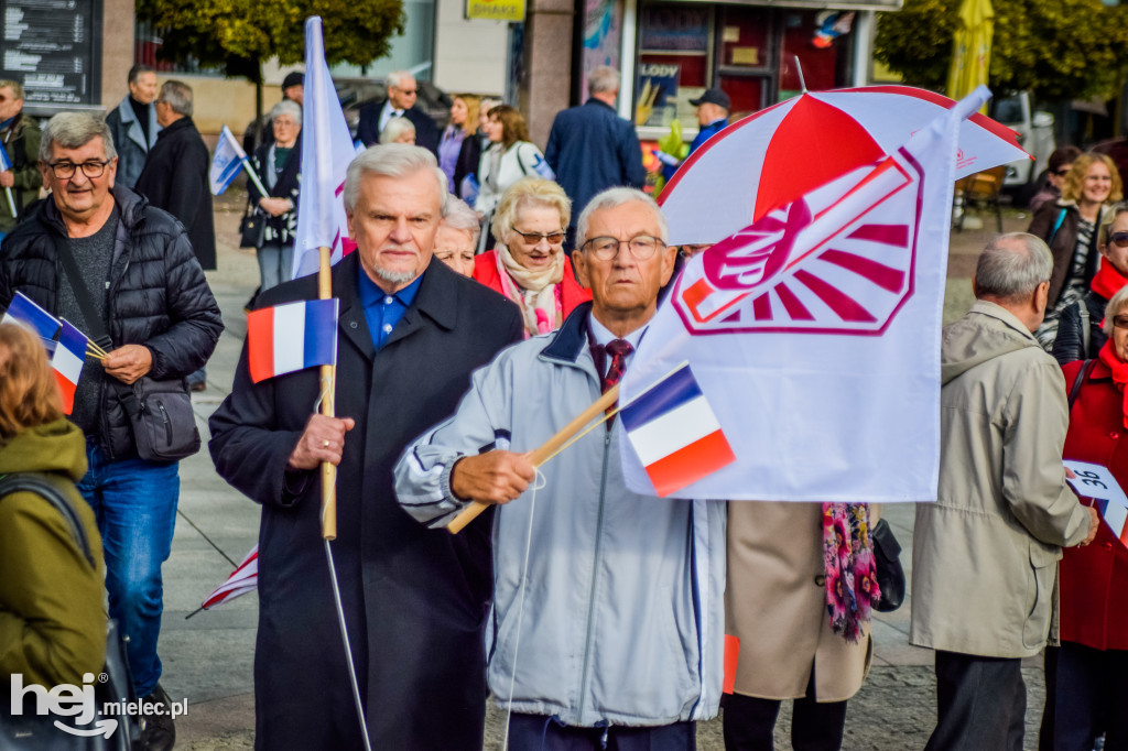 VII Dni Seniora - barwny korowód