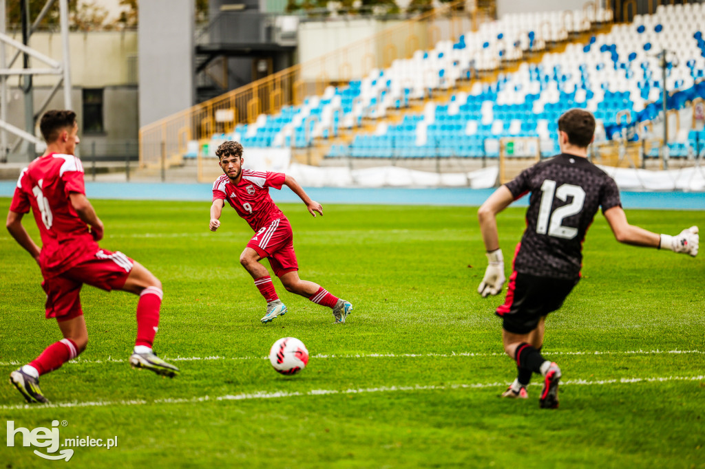 MALTA – GIBRALTAR na stadionie w Mielcu