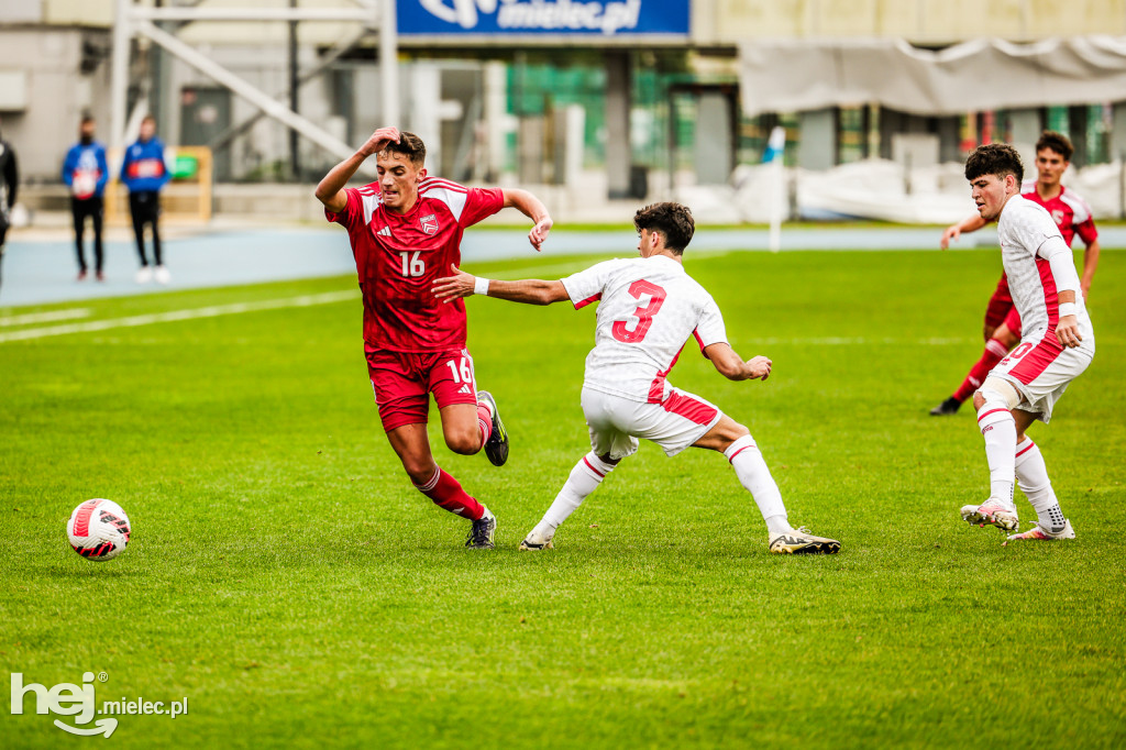 MALTA – GIBRALTAR na stadionie w Mielcu