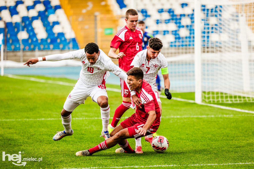 MALTA – GIBRALTAR na stadionie w Mielcu