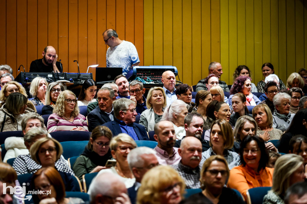 Premiera spektaklu „Gwałtu, co się dzieje”