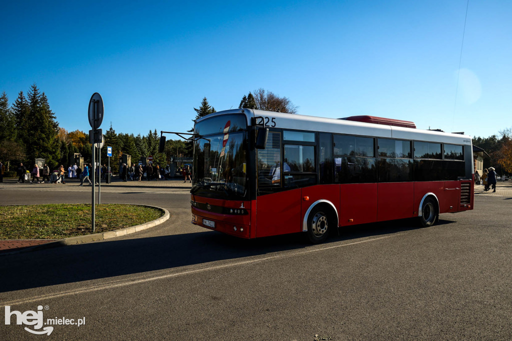 Wszystkich Świętych 2024: Cmentarz Komunalny