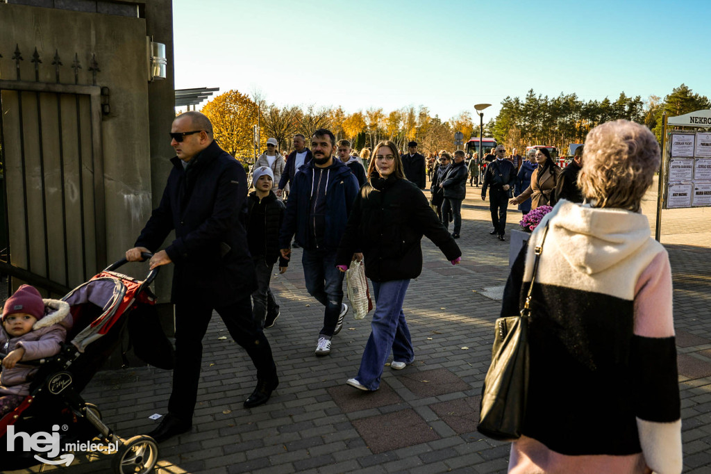 Wszystkich Świętych 2024: Cmentarz Komunalny