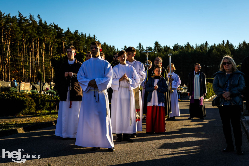 Wszystkich Świętych 2024: Cmentarz Komunalny