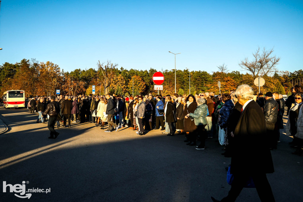 Wszystkich Świętych 2024: Cmentarz Komunalny