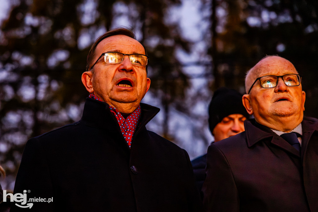 Śpiewanki Patriotyczne w Parku Oborskich w Mielcu