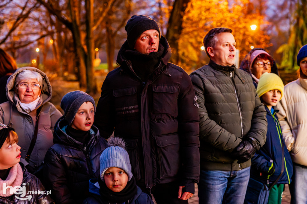 Śpiewanki Patriotyczne w Parku Oborskich w Mielcu