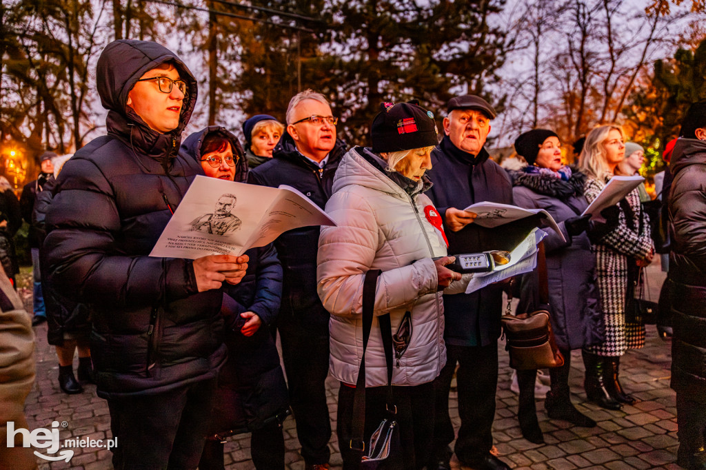 Śpiewanki Patriotyczne w Parku Oborskich w Mielcu