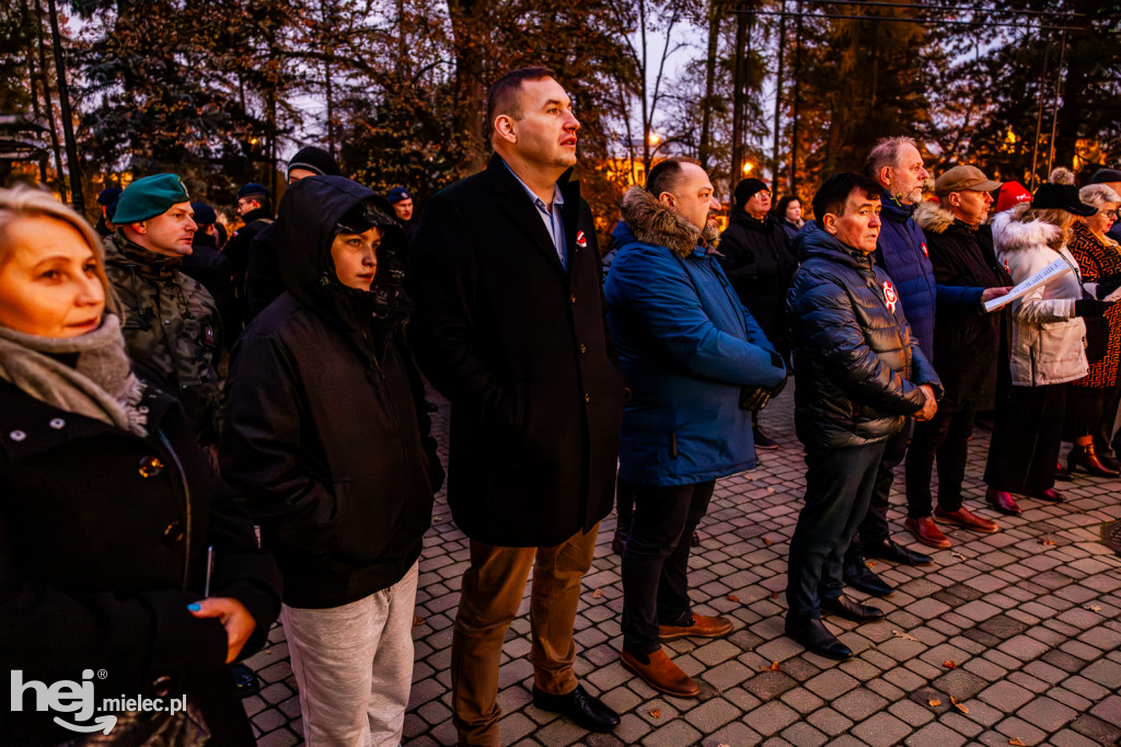 Śpiewanki Patriotyczne w Parku Oborskich w Mielcu