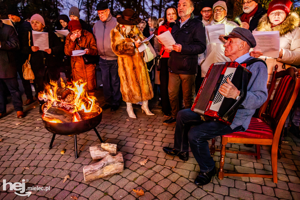 Śpiewanki Patriotyczne w Parku Oborskich w Mielcu