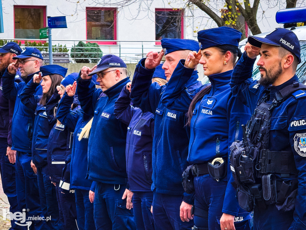 Syreny zawyły o 14:00. Ku czci zmarłego ratownika