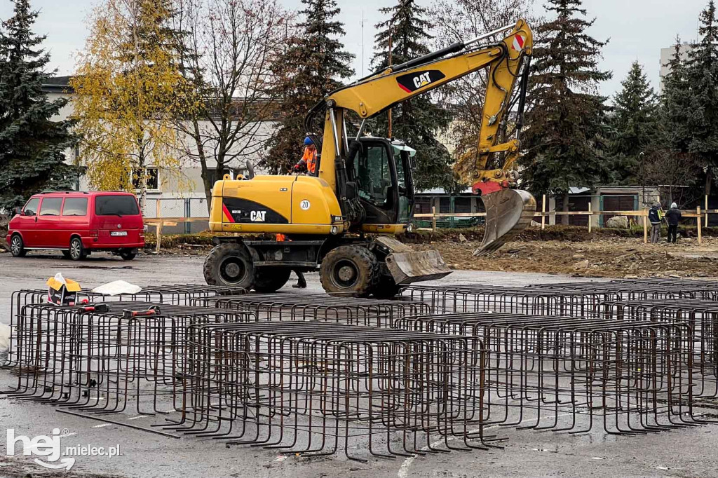 Ruszyła budowa hali II LO