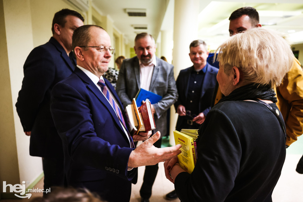 Charytatywny Kiermasz Książki Przeczytanej