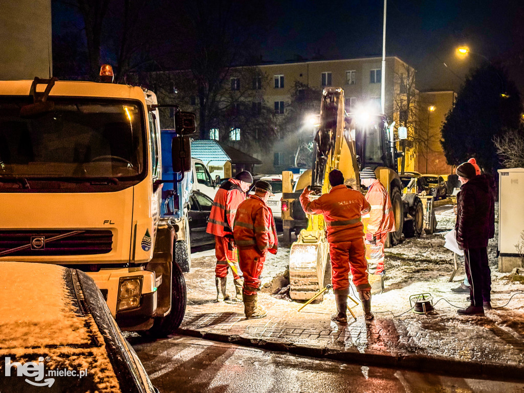 Awaria wodociągu w centrum Mielca