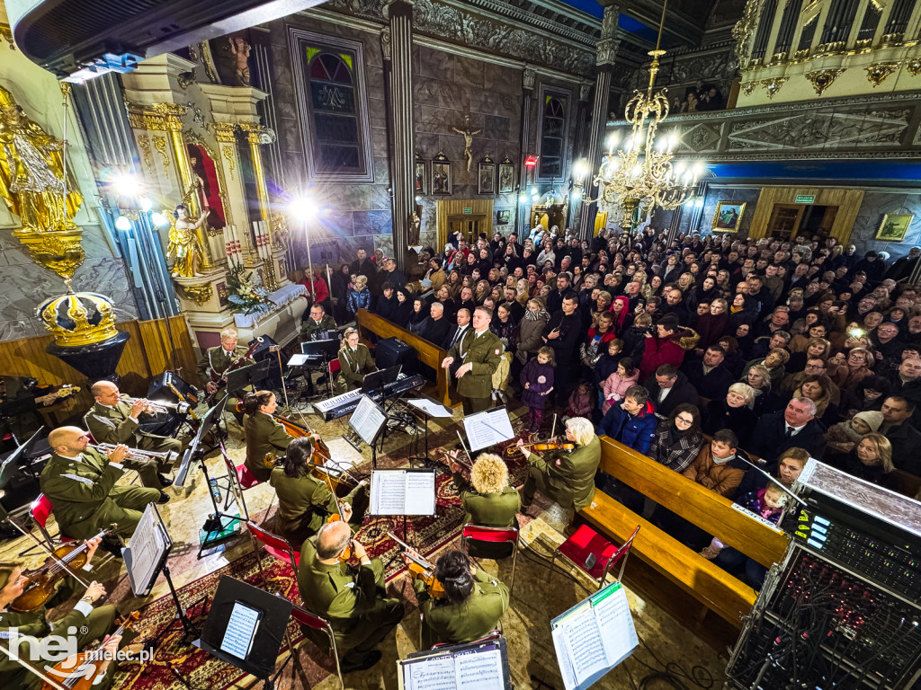 Koncert Reprezentacyjnego Zespołu Artystycznego Wojska Polskiego w Zgórsku