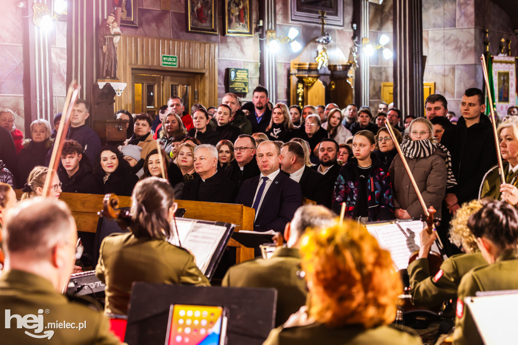 Koncert Reprezentacyjnego Zespołu Artystycznego Wojska Polskiego w Zgórsku