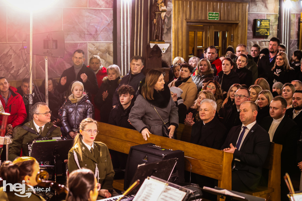 Koncert Reprezentacyjnego Zespołu Artystycznego Wojska Polskiego w Zgórsku