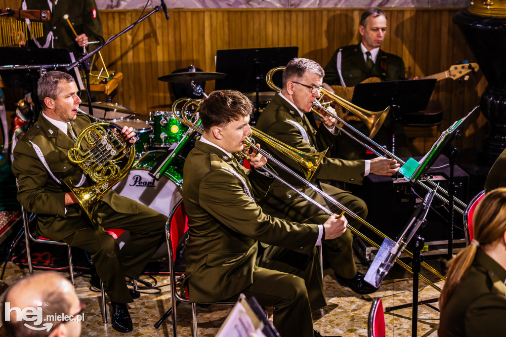 Koncert Reprezentacyjnego Zespołu Artystycznego Wojska Polskiego w Zgórsku