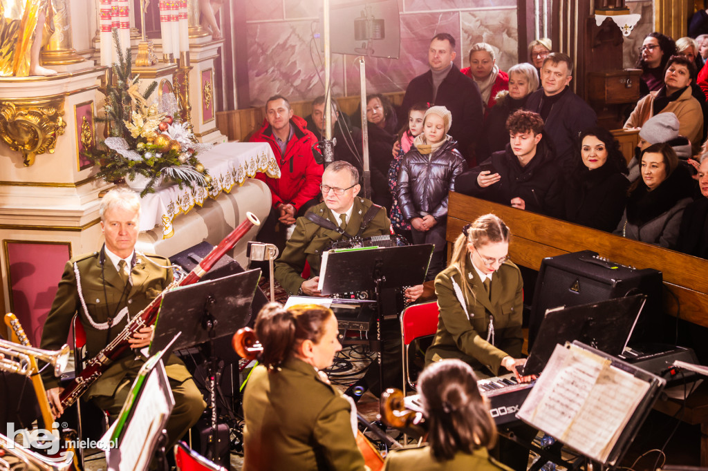 Koncert Reprezentacyjnego Zespołu Artystycznego Wojska Polskiego w Zgórsku