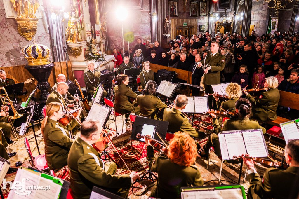 Koncert Reprezentacyjnego Zespołu Artystycznego Wojska Polskiego w Zgórsku