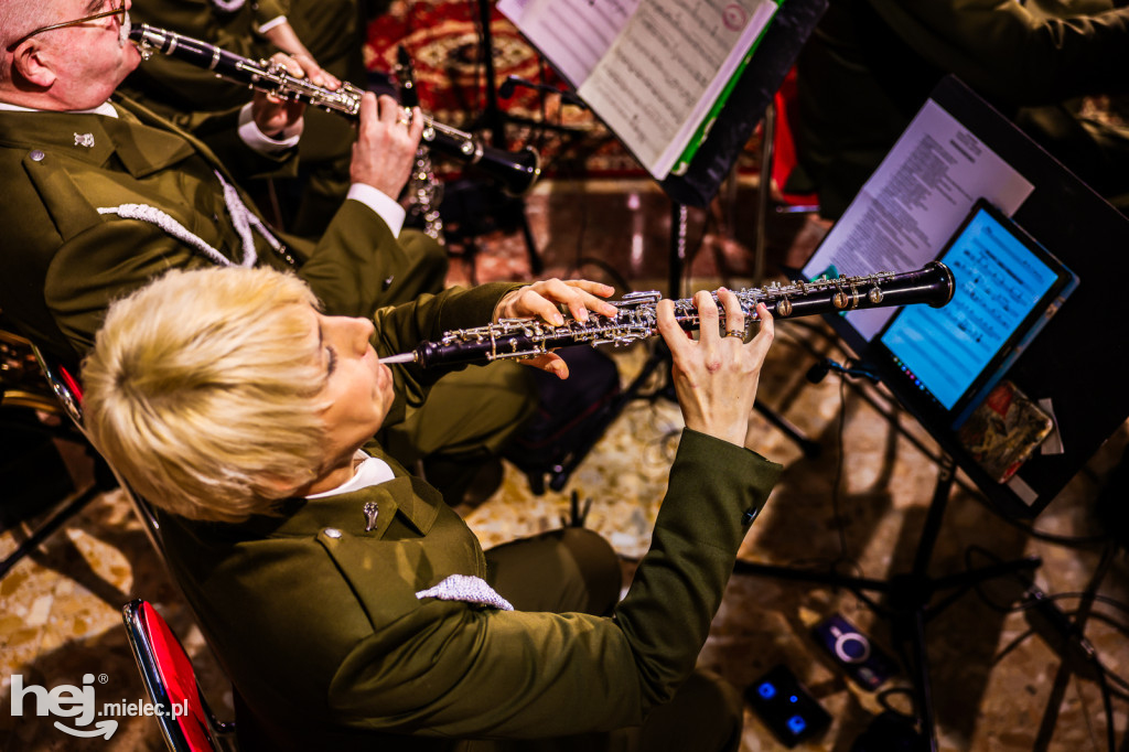 Koncert Reprezentacyjnego Zespołu Artystycznego Wojska Polskiego w Zgórsku