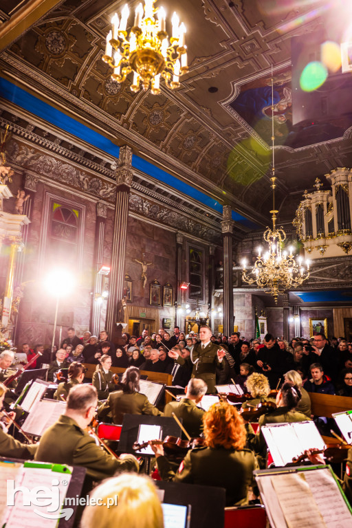 Koncert Reprezentacyjnego Zespołu Artystycznego Wojska Polskiego w Zgórsku