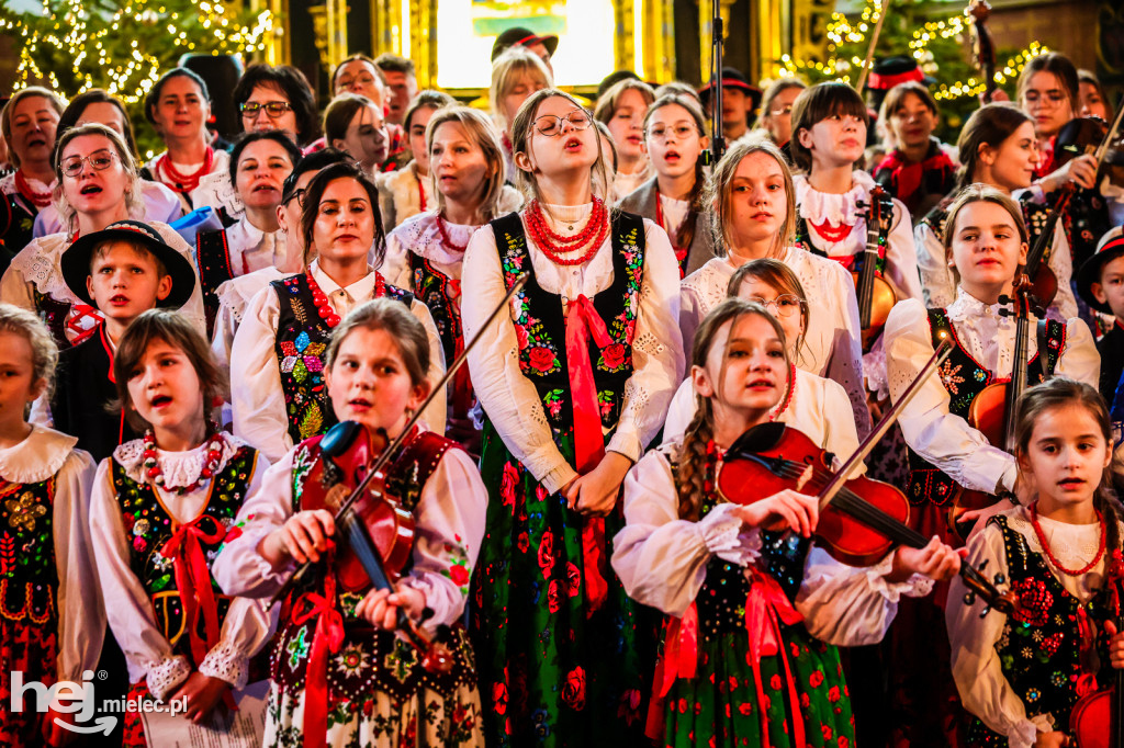 Kolędowy koncert Głosu Beskidu w Chorzelowie