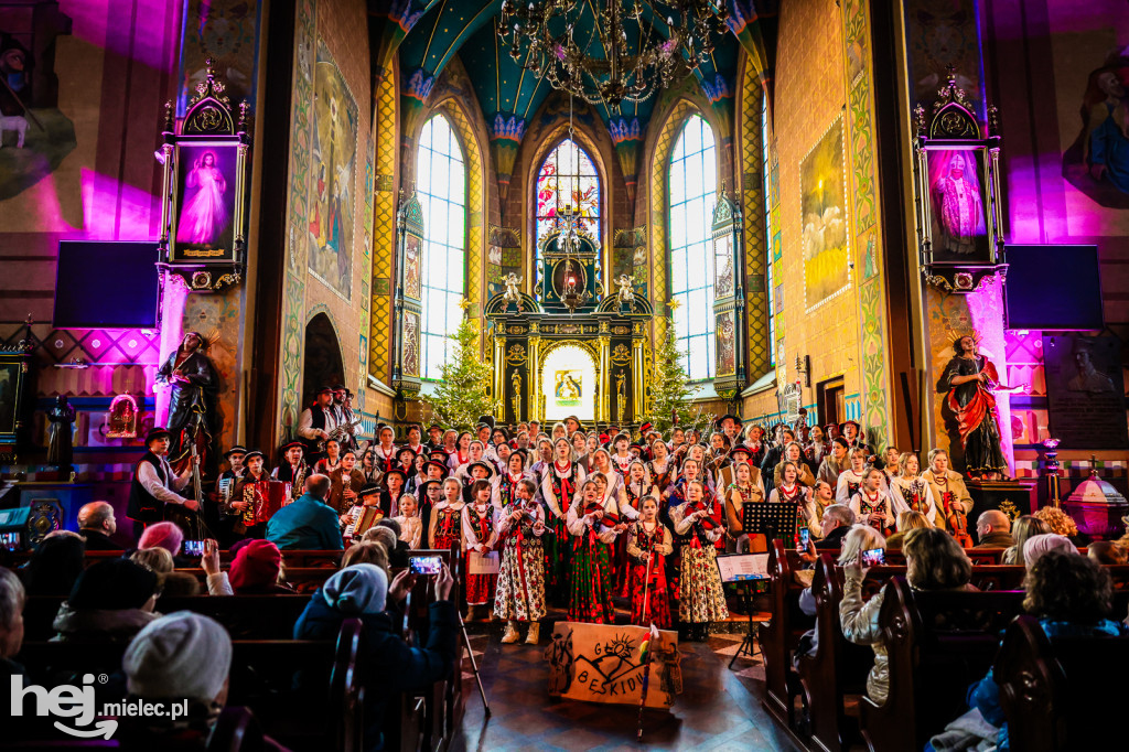 Kolędowy koncert Głosu Beskidu w Chorzelowie