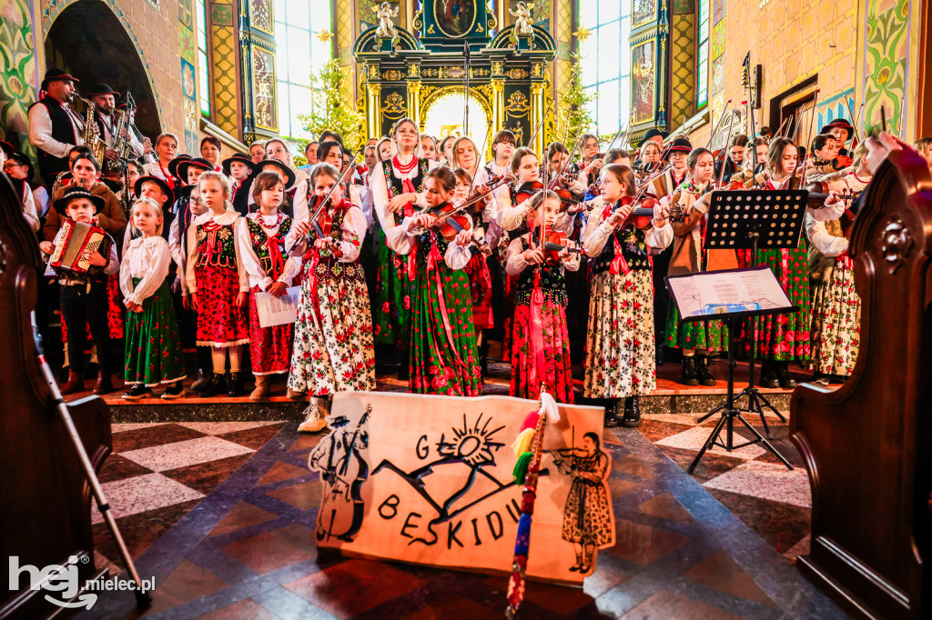 Kolędowy koncert Głosu Beskidu w Chorzelowie