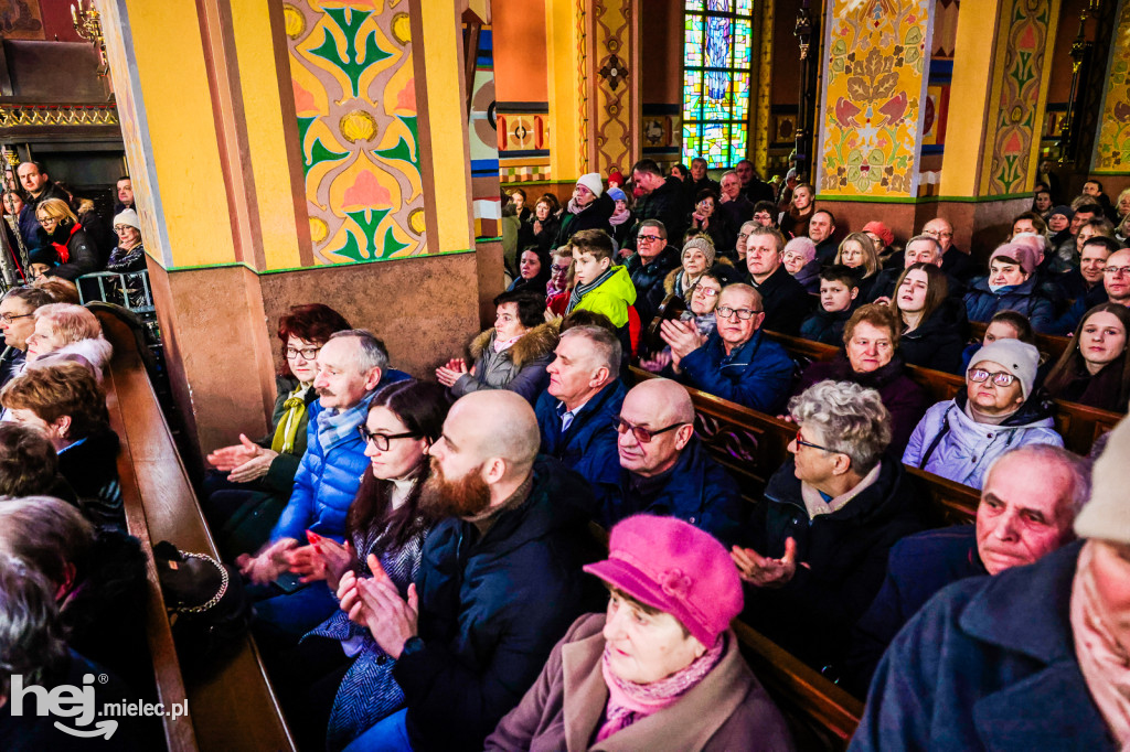 Kolędowy koncert Głosu Beskidu w Chorzelowie