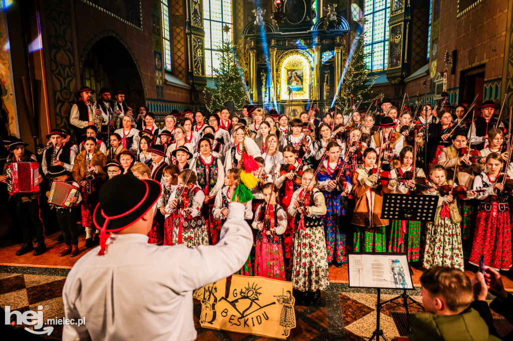 Kolędowy koncert Głosu Beskidu w Chorzelowie