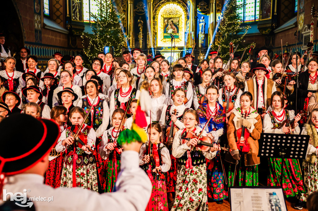 Kolędowy koncert Głosu Beskidu w Chorzelowie