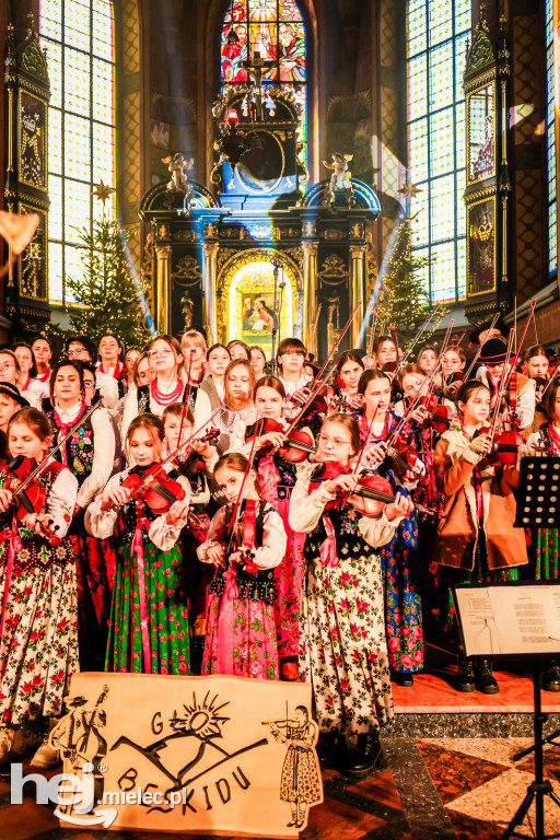 Kolędowy koncert Głosu Beskidu w Chorzelowie