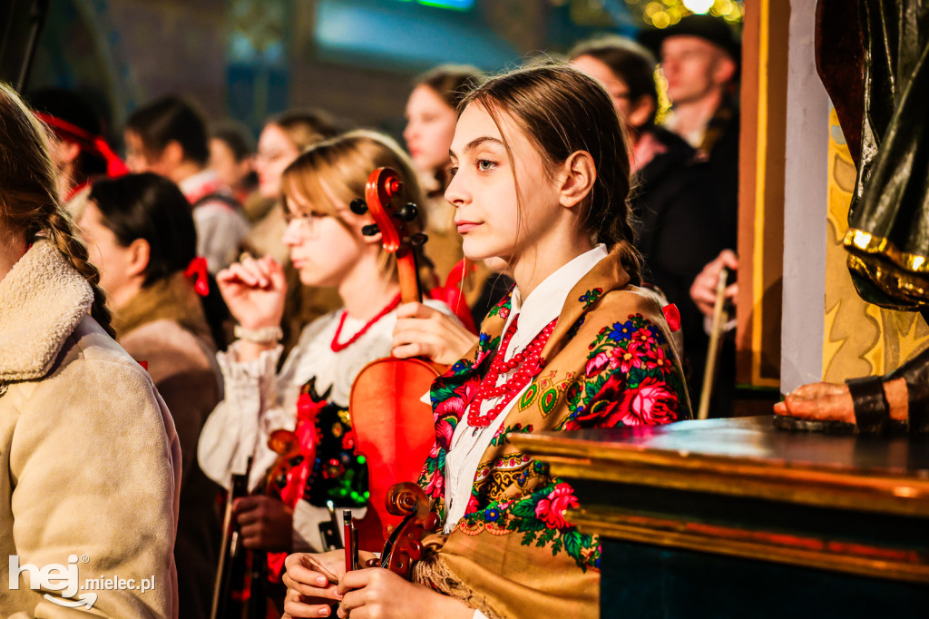 Kolędowy koncert Głosu Beskidu w Chorzelowie