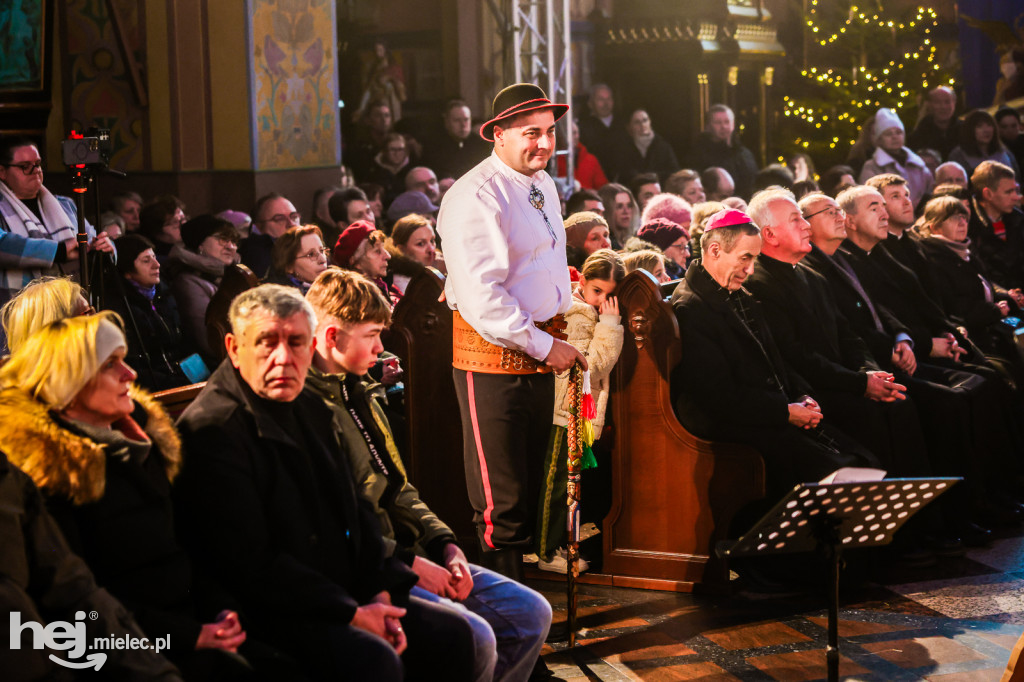 Kolędowy koncert Głosu Beskidu w Chorzelowie