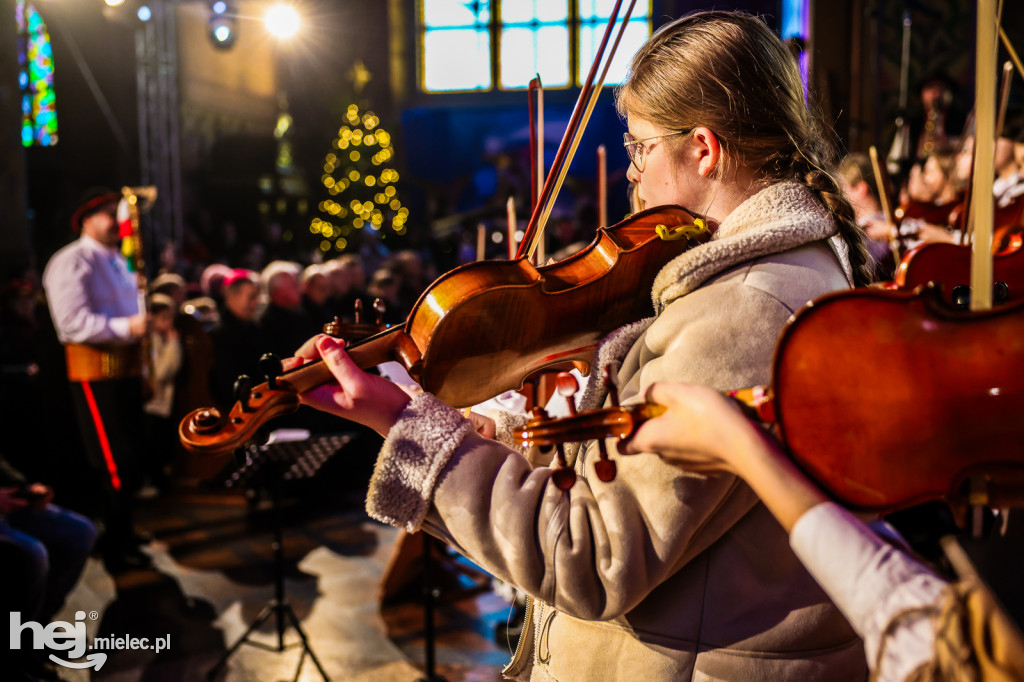 Kolędowy koncert Głosu Beskidu w Chorzelowie