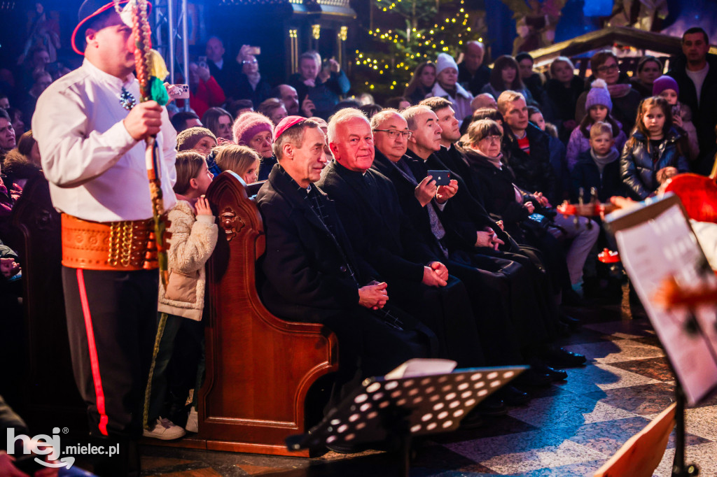 Kolędowy koncert Głosu Beskidu w Chorzelowie