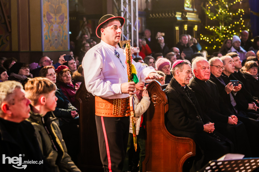 Kolędowy koncert Głosu Beskidu w Chorzelowie