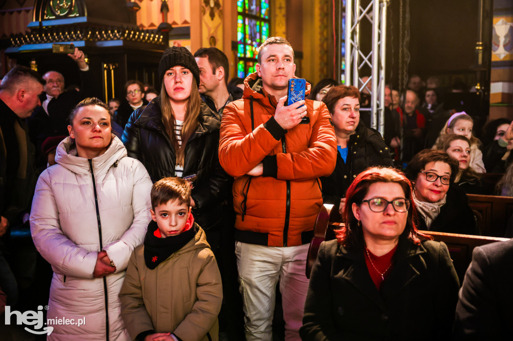 Kolędowy koncert Głosu Beskidu w Chorzelowie