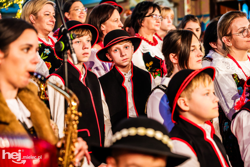 Kolędowy koncert Głosu Beskidu w Chorzelowie