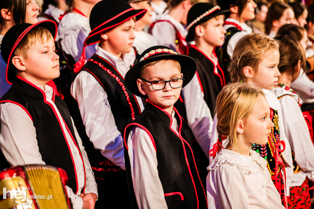 Kolędowy koncert Głosu Beskidu w Chorzelowie