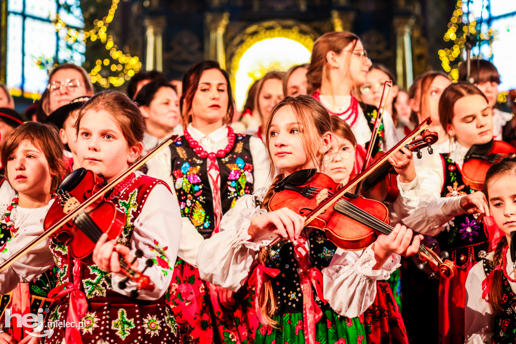 Kolędowy koncert Głosu Beskidu w Chorzelowie