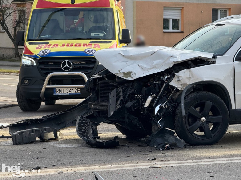 Wypadek w centrum. Al. Niepodległości zablokowana