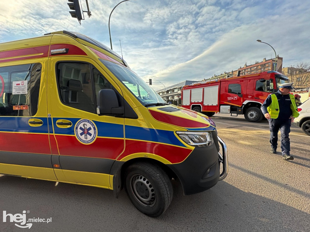 Wypadek w centrum. Al. Niepodległości zablokowana